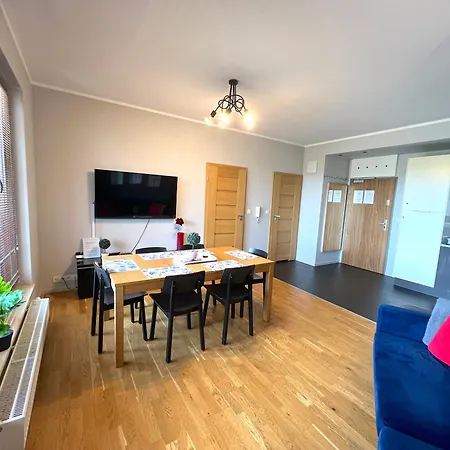 APARTAMENT z 3 SYPIALNIAMI PRZY PLAŻY-3